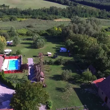 The Mambo-cottage Almamellek